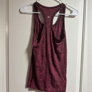 Lululemon Size 6 Tank GUC